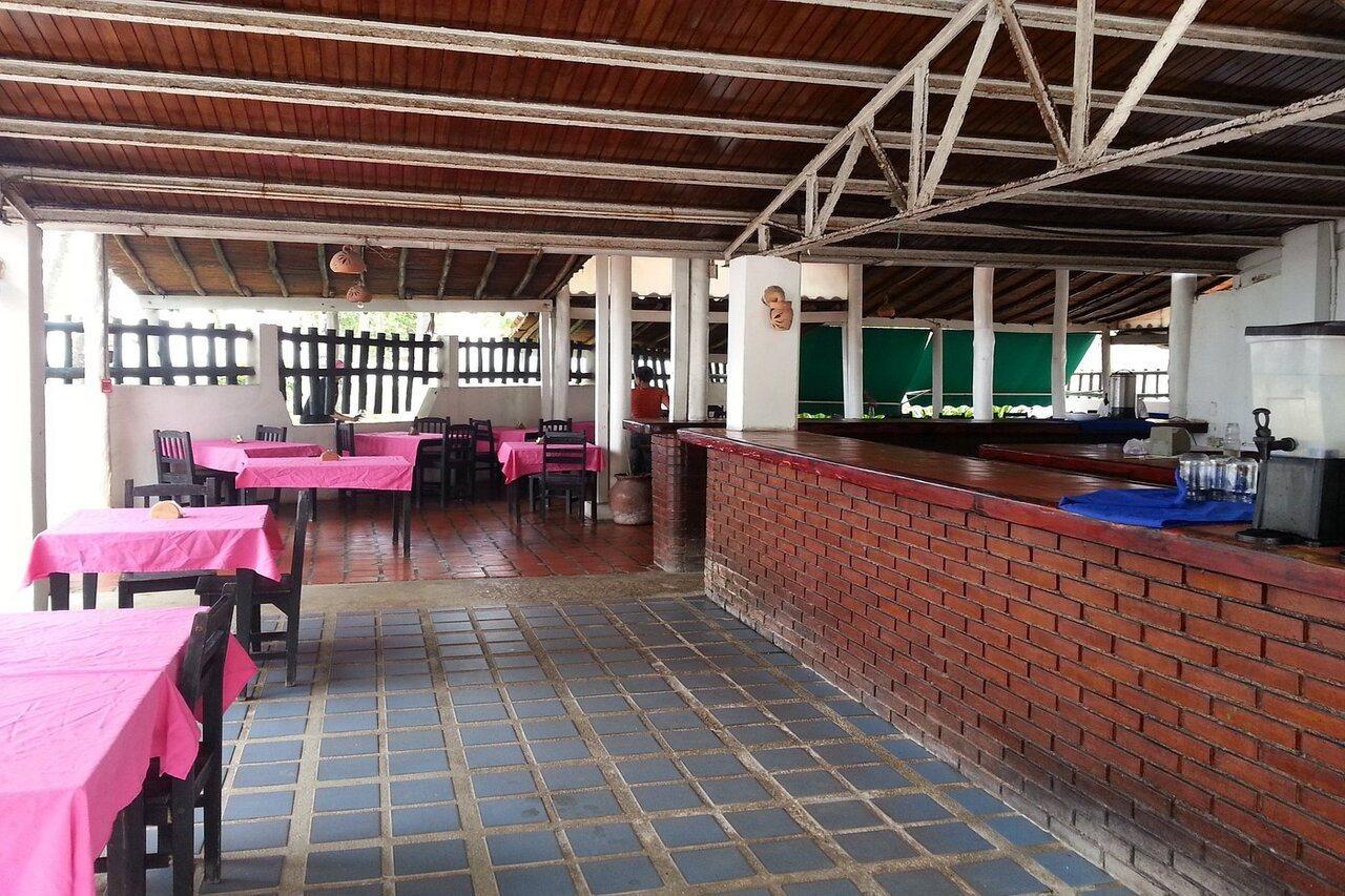 Hotel Golden Paradise Playa El Agua 外观 照片