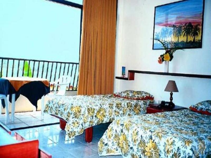 Hotel Golden Paradise Playa El Agua 外观 照片