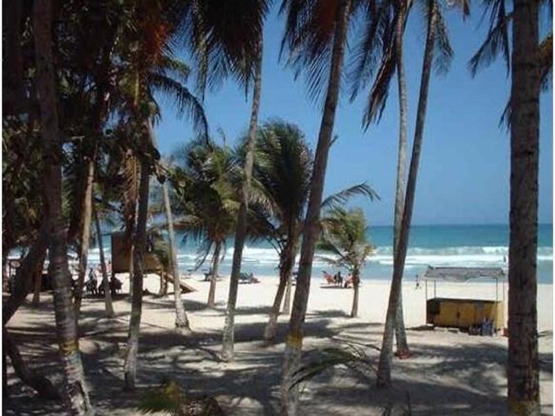 Hotel Golden Paradise Playa El Agua 外观 照片